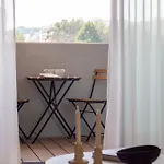 Gaia Elegant With Patio By Lovelystay Daire Porto