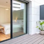 Gaia Elegant With Patio By Lovelystay *