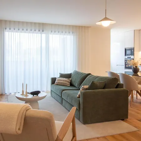 Gaia Elegant With Patio By Lovelystay Lägenhet Oporto