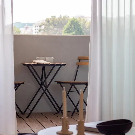 Gaia Elegant With Patio By Lovelystay Lägenhet Oporto