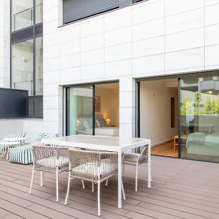 Gaia Elegant With Patio By Lovelystay * Oporto