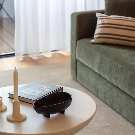 Gaia Elegant With Patio By Lovelystay דירה