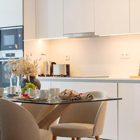 דירה Gaia Elegant With Patio By Lovelystay פורטו