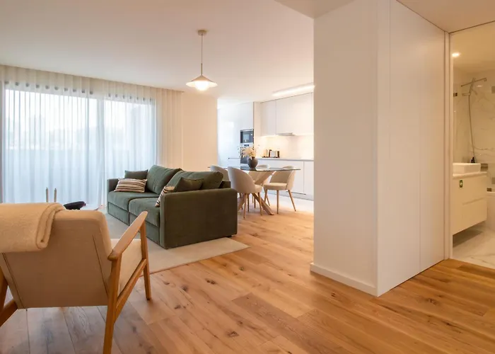 Apartmán Gaia Elegant With Patio By Lovelystay