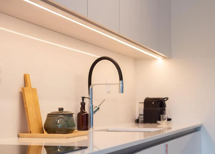 Gaia Elegant With Patio By Lovelystay *