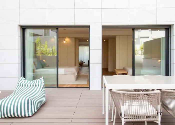 Gaia Elegant With Patio By Lovelystay * Porto