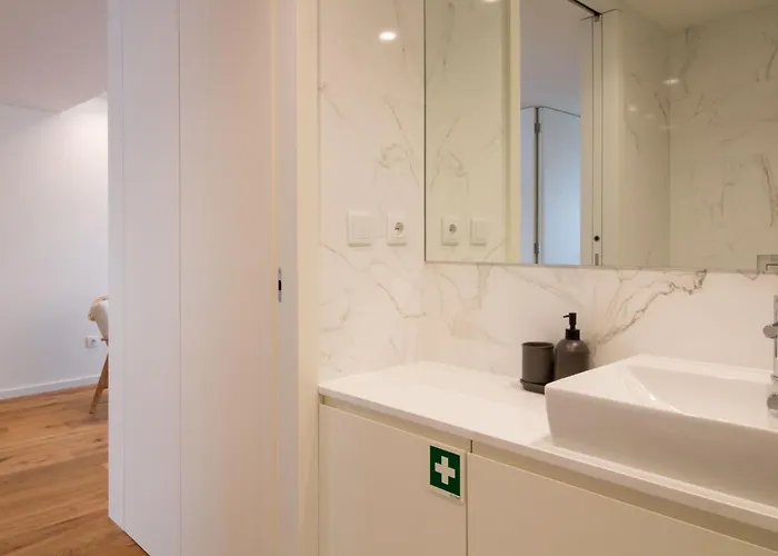 Gaia Elegant With Patio By Lovelystay Lejlighed Porto