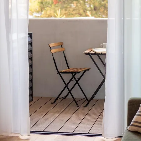 Gaia Elegant With Patio By Lovelystay Διαμέρισμα