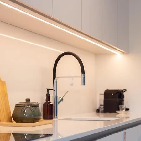 Gaia Elegant With Patio By Lovelystay *