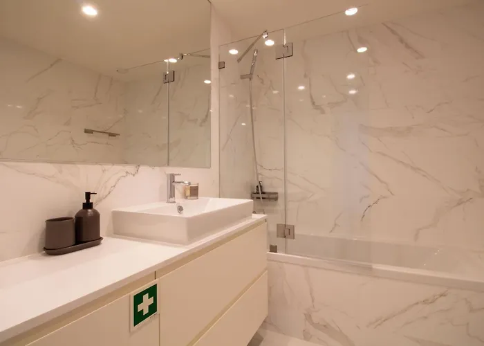 Gaia Elegant With Patio By Lovelystay Apartamento